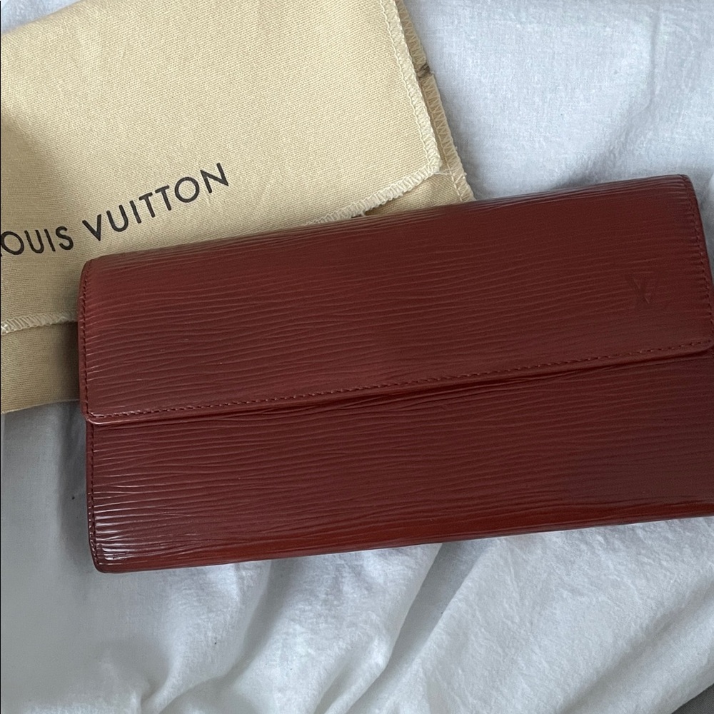 LV Brown Epi Sarah Wallet
